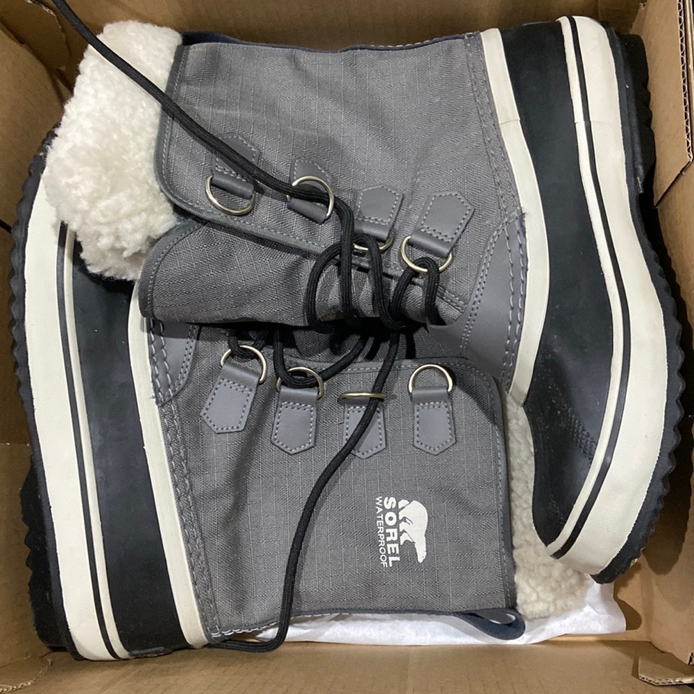 Womens Sorel waterproof winter carnival grey boot